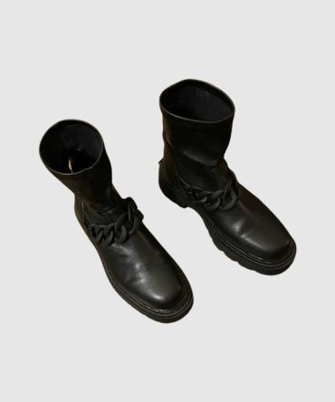 BOOTS IN BLACK WITH FRONT CHAIN - SM REBOOTED