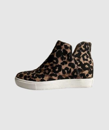 CLAUD IN LEOPARD - SM REBOOTED
