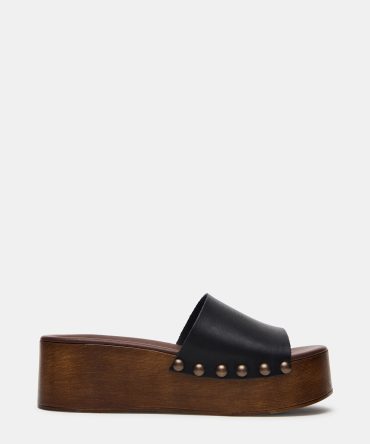 CONGA BLACK LEATHER
